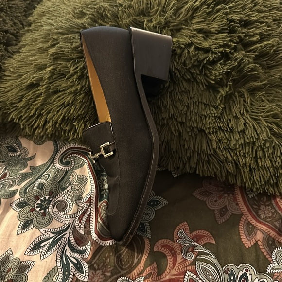 GUCCI loafers size 10B Black, comfort to dress up or pair with jeans! - Picture 7 of 9